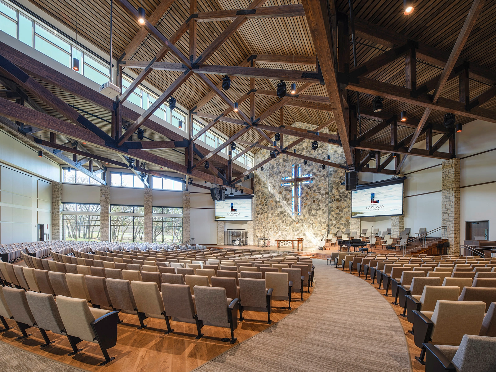 The Lakeway Church - Image 3