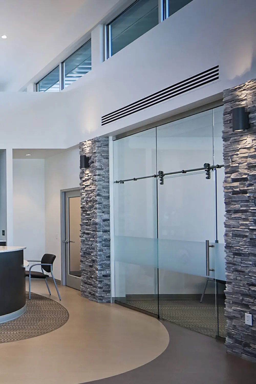 Bluff View Bank - Image 5