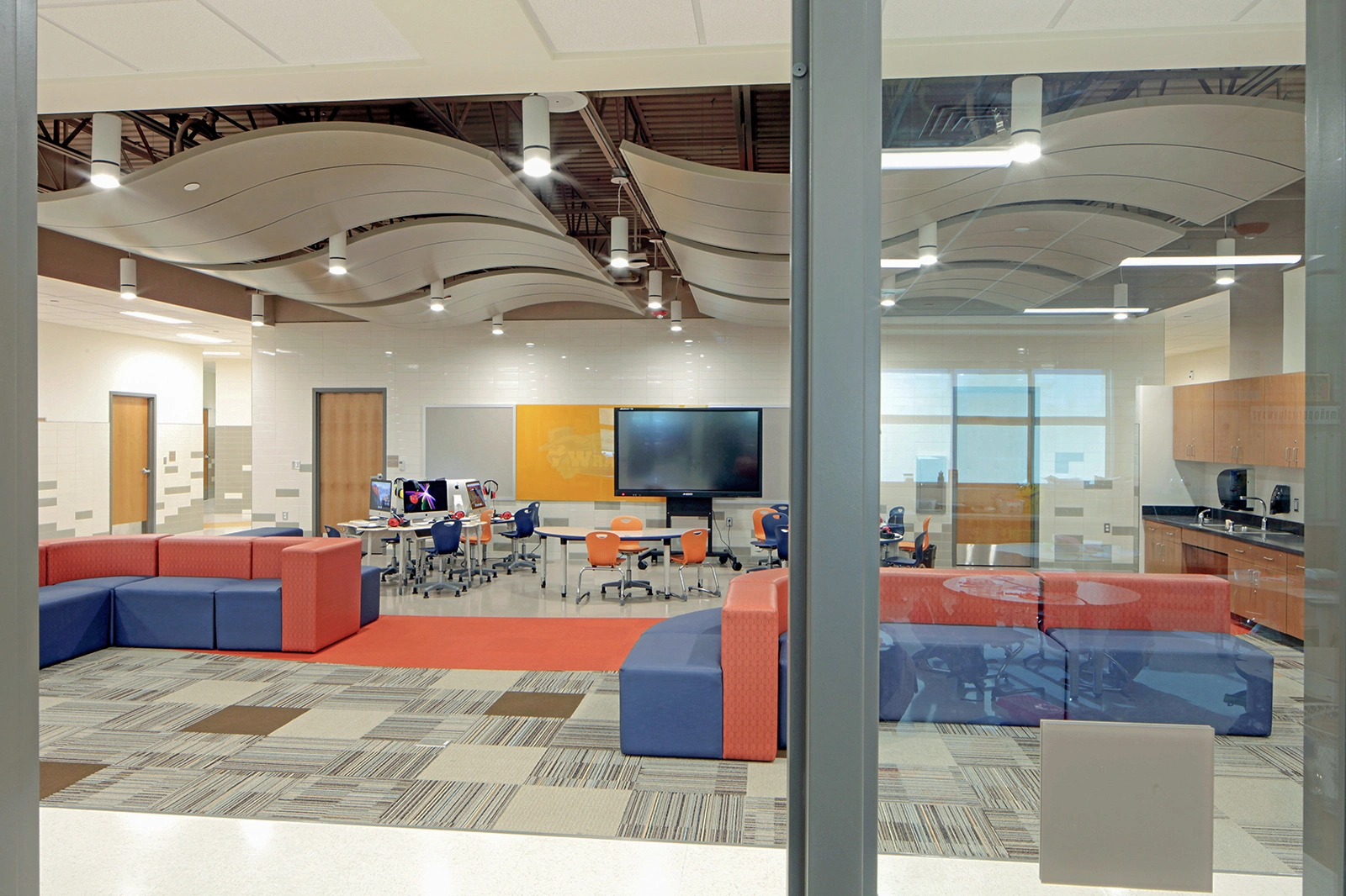 Thomas Manor Elementary School - Image 3