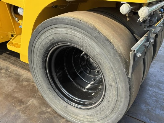 壓路機 TW352S-1 酒井重工業 2.5t 結合振動壓路機