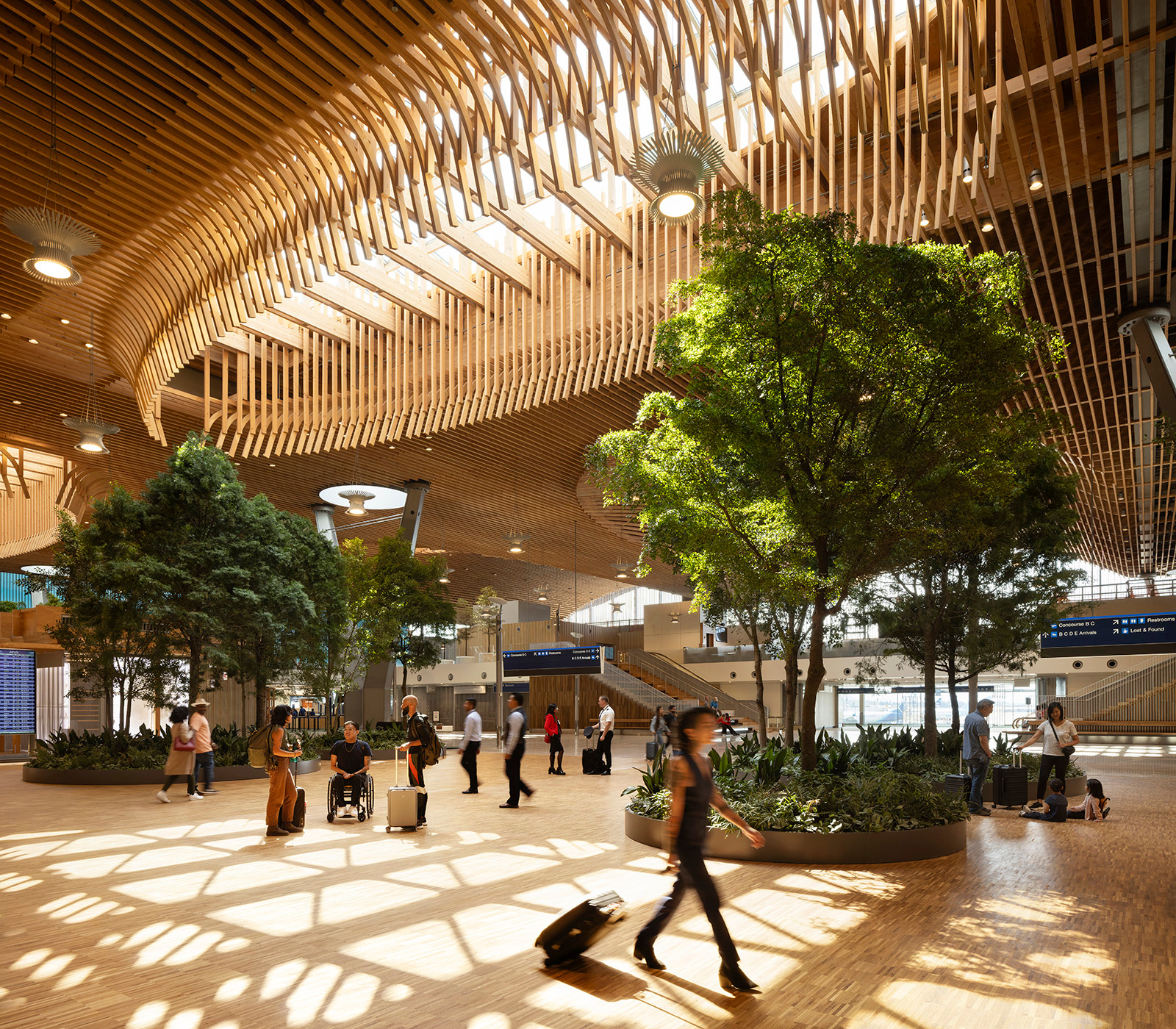 Portland International Airport - Image 2