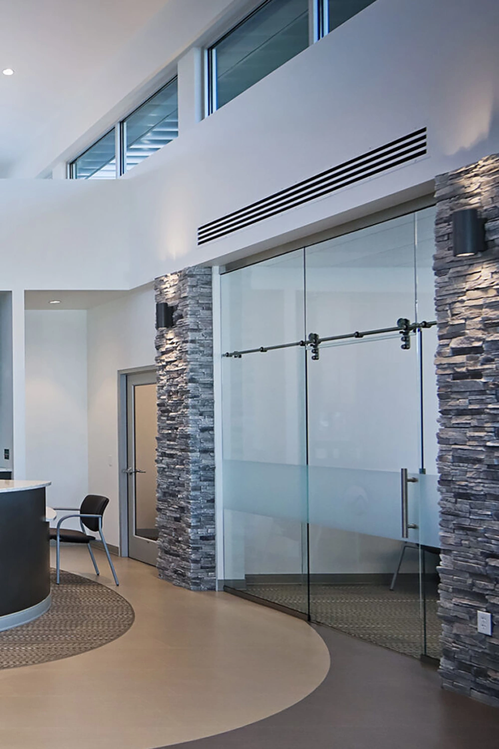 Bluff View Bank - Image 5