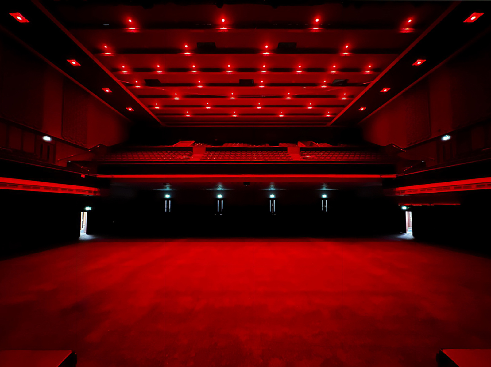 Portsmouth Guildhall - Image 4