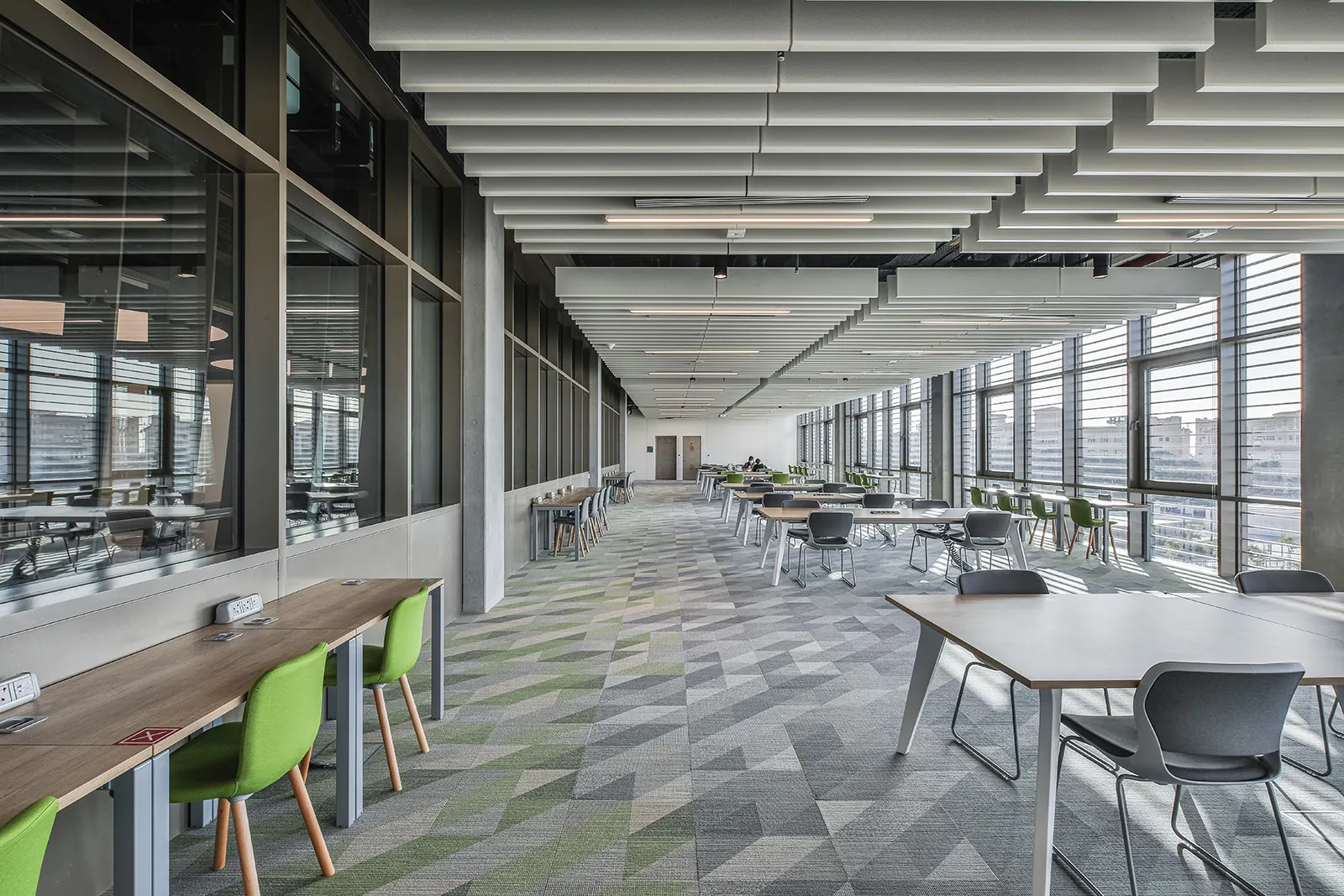 University Of Birmingham, Dubai - Image 8