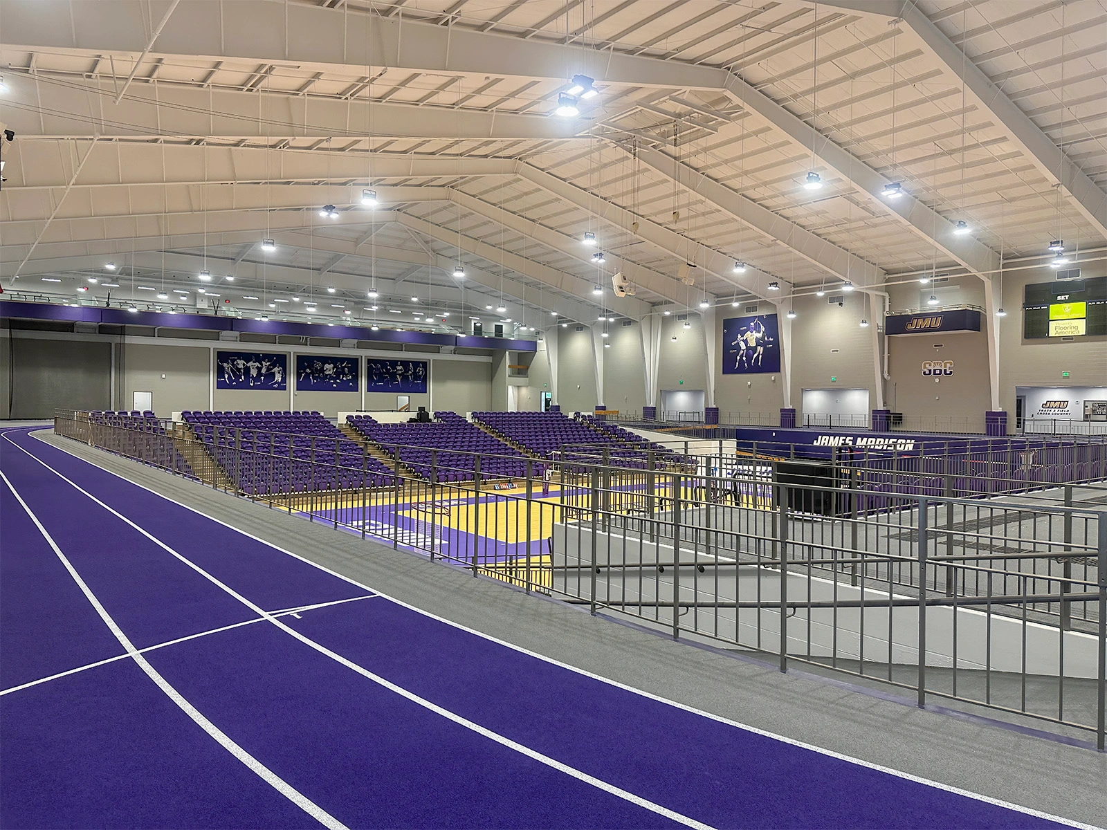 James Madison University, Convocation Center - Image 3